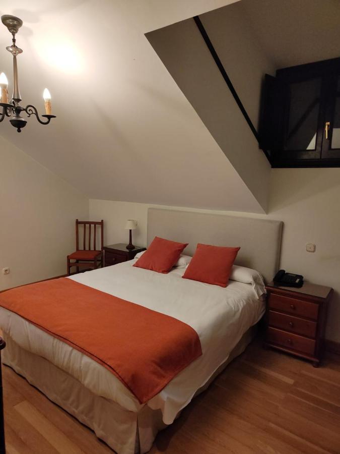 La Posada De Pradorey Ventosilla Exteriör bild